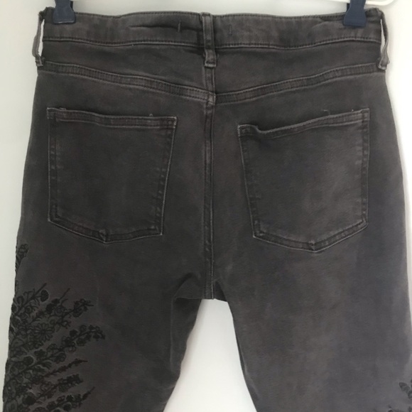 Free People Grey Embroidered Straight Leg Jeans 25 - Picture 8 of 9